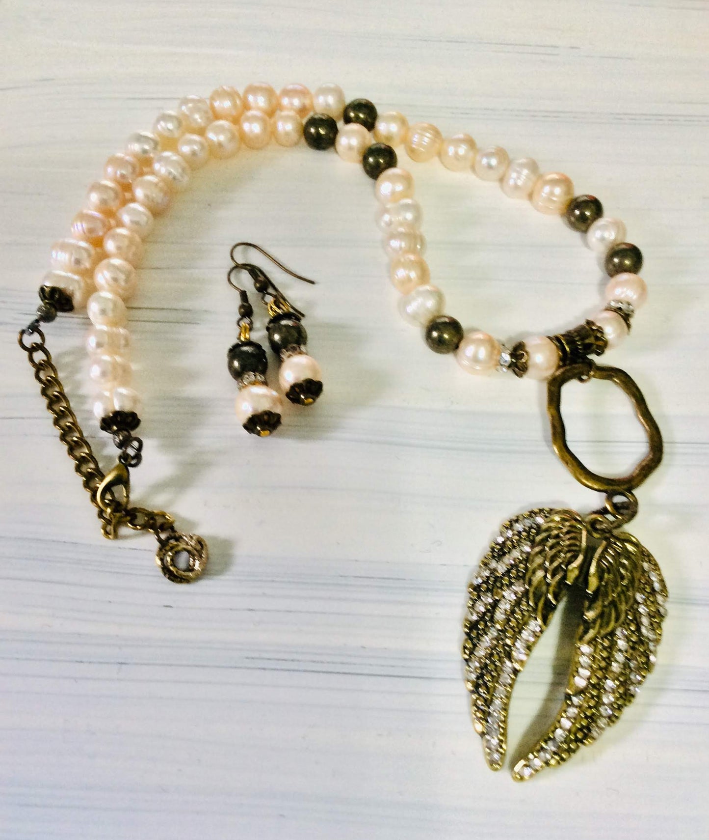 Water-Fresh Pearls Necklace Set